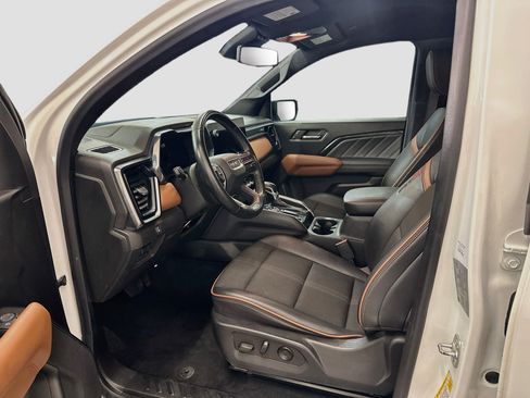 Used 2024 GMC Canyon AT4 AWD/4WD image 13