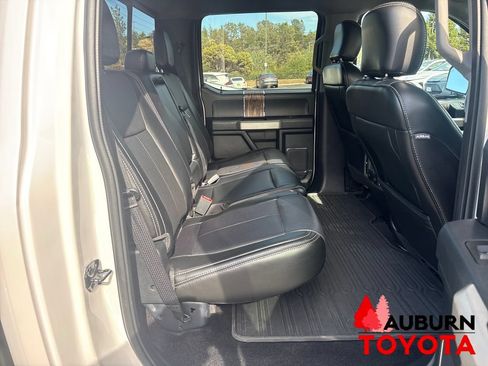 Used 2018 Ford F150 Lariat w/ Equipment Group 502A Luxury AWD/4WD image 20