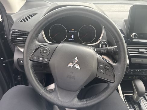 Used 2023 Mitsubishi Eclipse Cross SE image 17