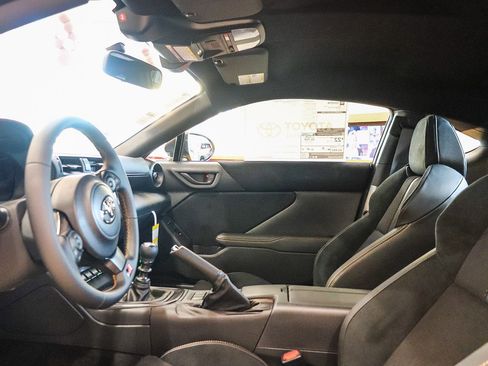 New 2026 Toyota GR86 YUZU Limited image 18