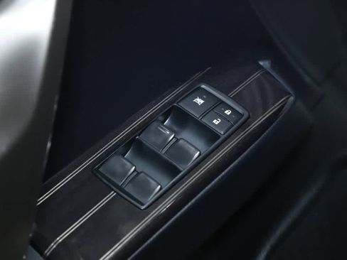Used 2021 Lexus GX 460 Luxury w/ Accessory Package AWD/4WD image 16