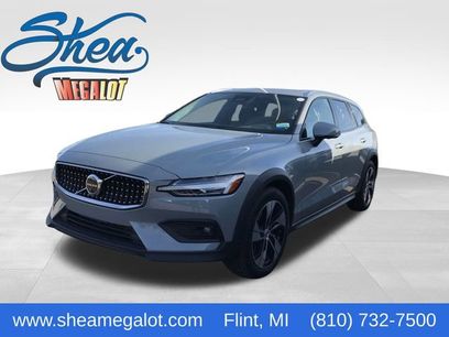 Used 2025 Volvo V60 B5 Cross Country Plus