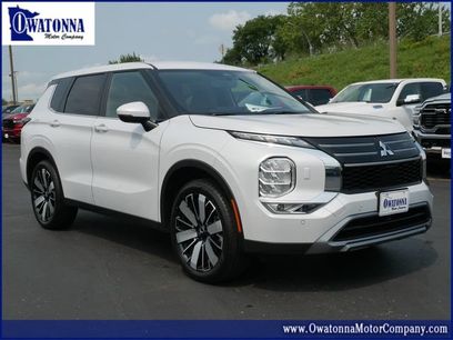 Used 2025 Mitsubishi Outlander SE