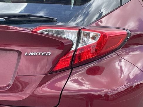 Used 2019 Toyota C-HR Limited FWD image 6