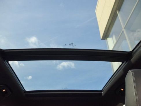 Used 2025 BMW X1 xDrive28i image 17