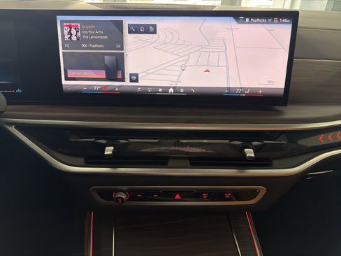 Used 2026 BMW X5 xDrive40i w/ M Sport Package image 28