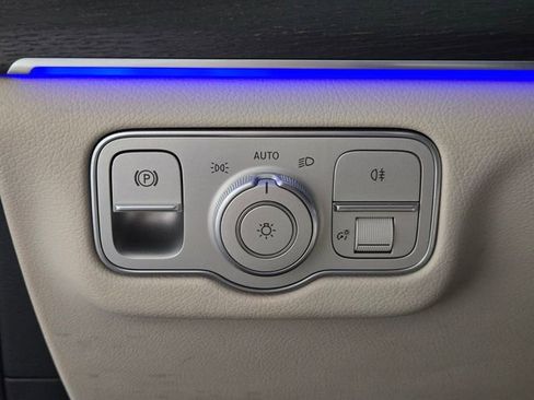 Used 2024 Mercedes-Benz GLE 350 4MATIC image 40