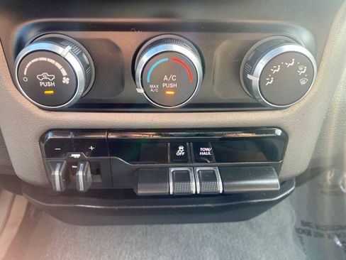 Used 2019 RAM 1500 Big Horn w/ Trailer Tow Group AWD/4WD image 14