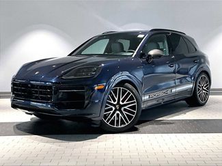 Used 2025 Porsche Cayenne GTS video 1