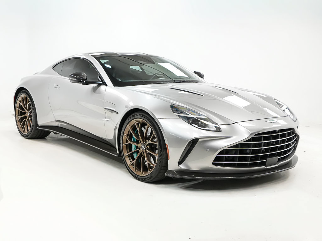 Used 2025 Aston Martin V8 Vantage Coupe RWD image 8
