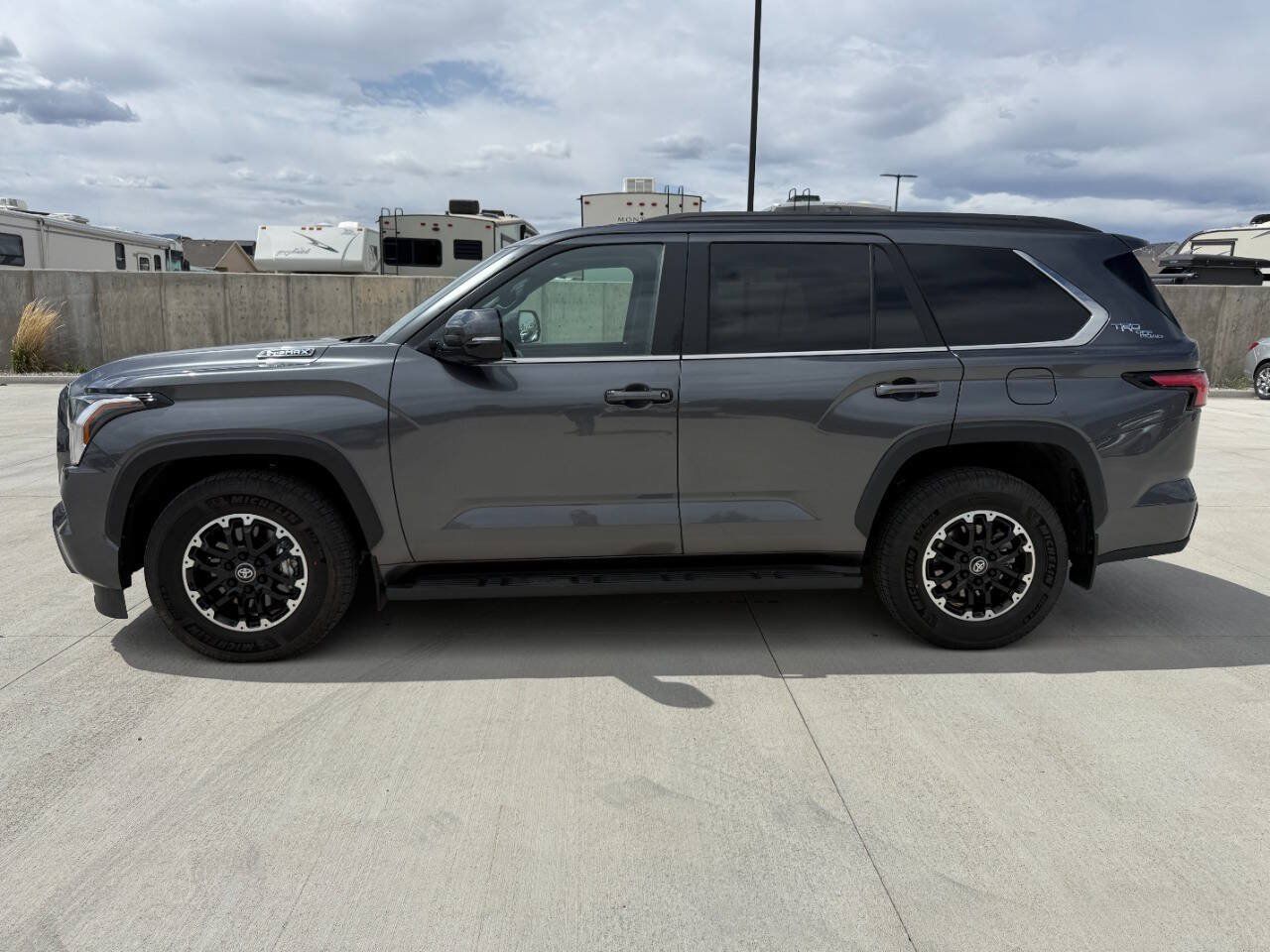 Used 2026 Toyota Sequoia SR5 w/ TRD Off-Road Package AWD/4WD image 6