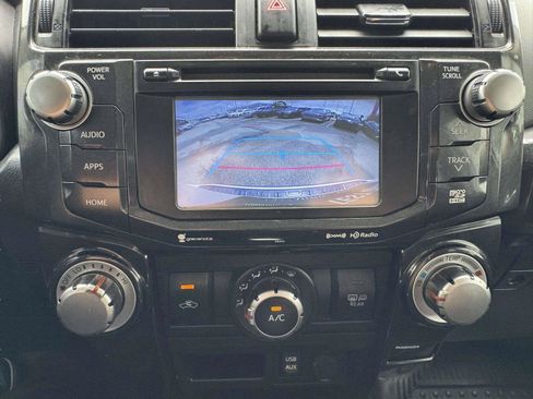 Used 2019 Toyota 4Runner TRD Off-Road AWD/4WD image 33