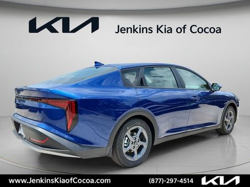 New 2026 Kia K4 FWD image 4