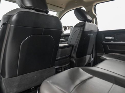 Used 2019 RAM 3500 Tradesman w/ Chrome Appearance Group AWD/4WD image 37