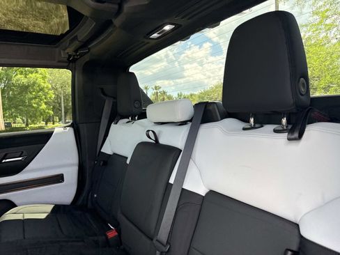 Used 2024 GMC Hummer EV 2X AWD/4WD image 14