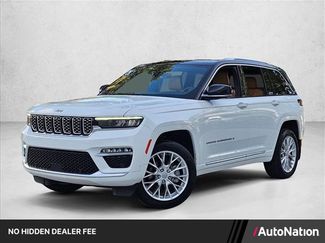 Used 2023 Jeep Grand Cherokee Summit w/ Luxury Tech Group V RWD video 1