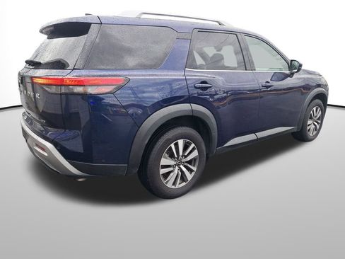 Used 2023 Nissan Pathfinder SL image 6