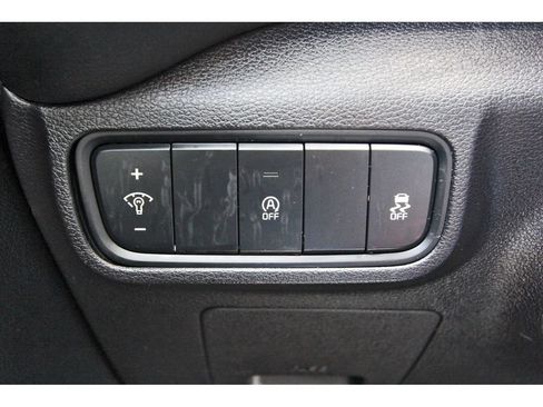 Used 2020 Kia Soul LX FWD image 23