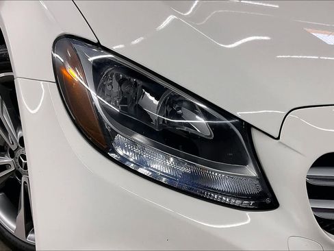 Used 2018 Mercedes-Benz C 300 Sedan image 29