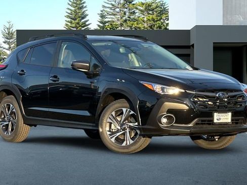 New 2026 Subaru Crosstrek 2.0i Premium image 2