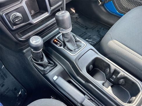 Used 2021 Jeep Wrangler Sport AWD/4WD image 19