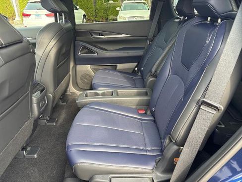 Certified 2026 INFINITI QX60 Sport w/ Dark Cargo Package image 25