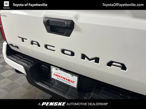 Used 2026 Toyota Tacoma SR5 AWD/4WD image 23