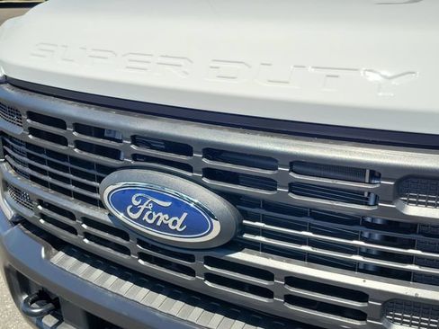 New 2026 Ford F250 XL RWD image 8