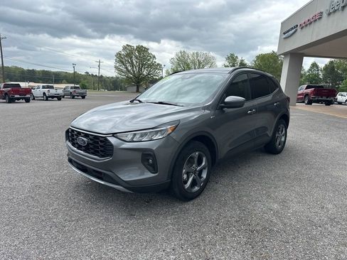 Used 2025 Ford Escape ST-Line Select AWD/4WD image 3