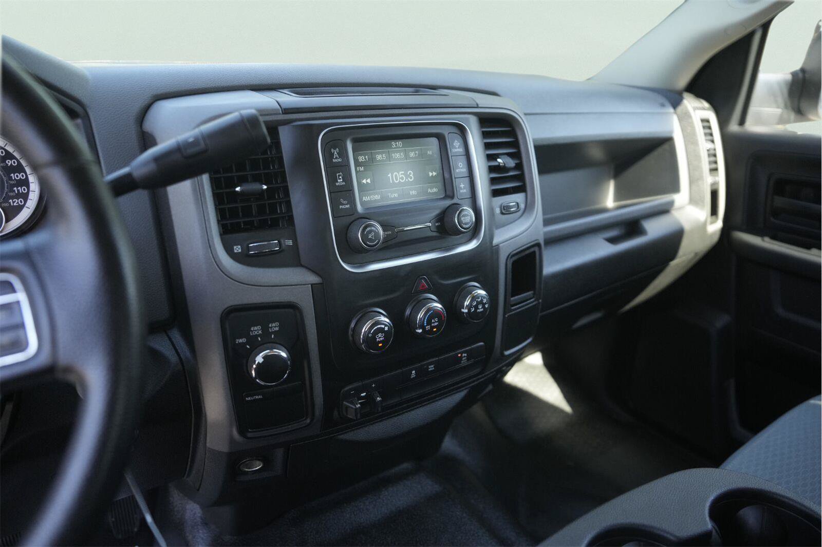 Used 2017 RAM 2500 Tradesman w/ Chrome Appearance Group AWD/4WD image 26