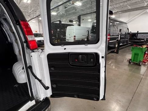Used 2025 Chevrolet Express 2500 w/ Driver Convenience Package RWD image 21