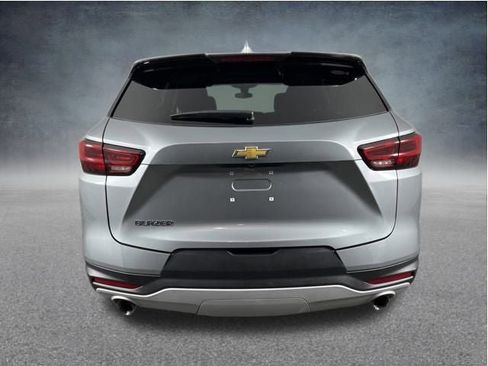 Used 2024 Chevrolet Blazer LT image 7