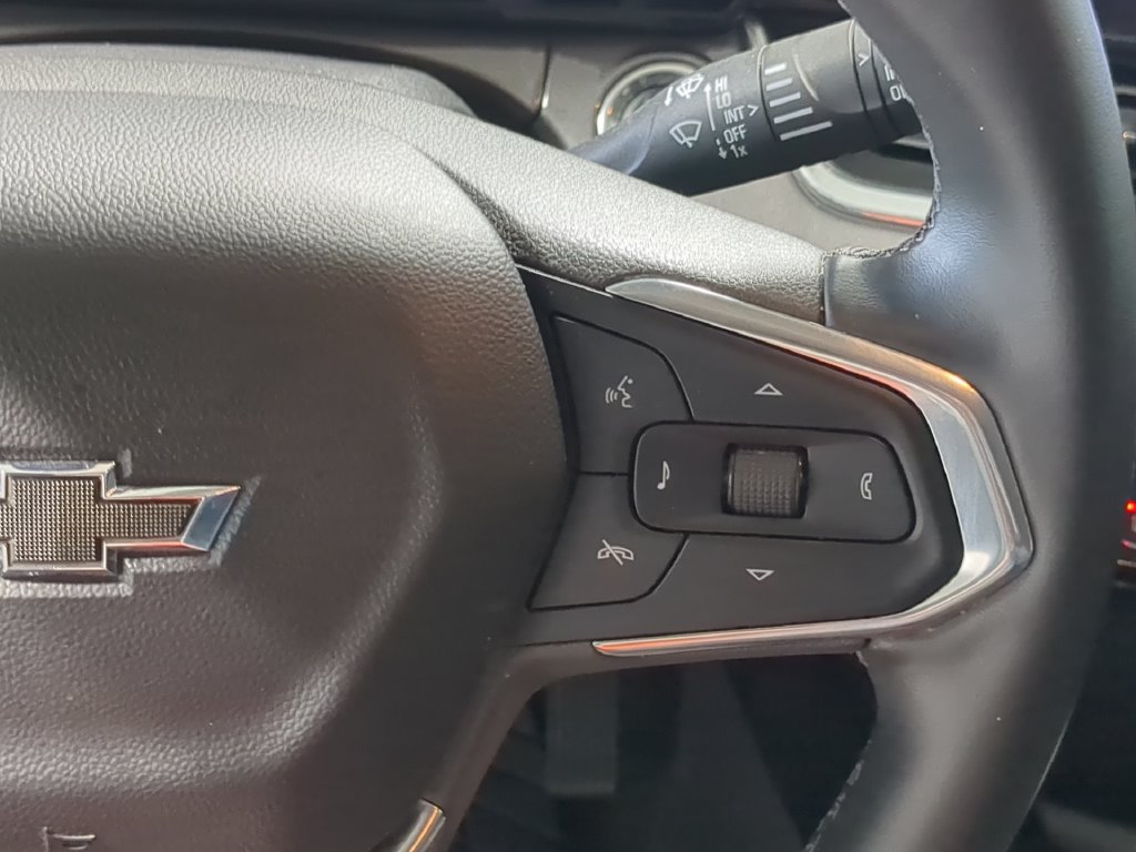 Used 2025 Chevrolet Trax ACTIV w/ Driver Confidence Package FWD image 24