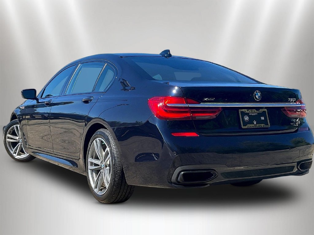 Used 2019 BMW 750i xDrive w/ Executive Package AWD/4WD image 4