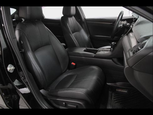 Used 2018 Honda Civic Sport Touring image 19