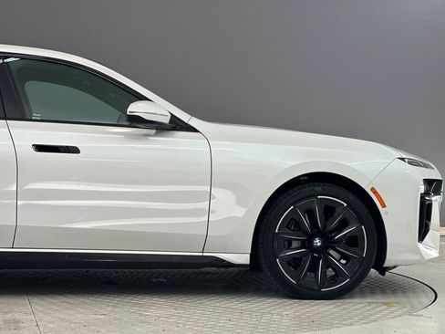 Certified 2024 BMW 740i image 35