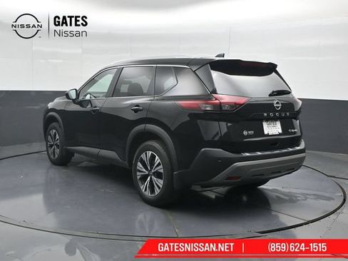 Used 2023 Nissan Rogue SV w/ SV Premium B Package AWD/4WD image 8