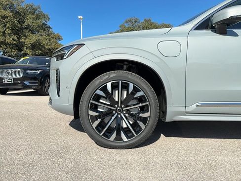 New 2026 Volvo XC90 T8 Ultra image 9