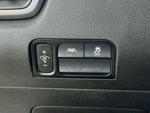 Used 2021 Kia Sorento S w/ Panoramic Sunroof Package AWD/4WD image 14