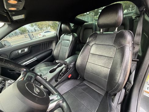 Used 2018 Ford Mustang GT Premium w/ Black Accent Package RWD image 12