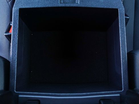 Used 2024 Toyota Tacoma TRD Off-Road image 38