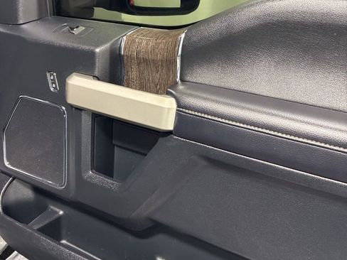 Used 2020 Ford F350 Lariat image 33