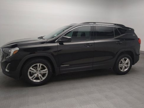 Used 2018 GMC Terrain SLE w/ Driver Convenience Package FWD image 2