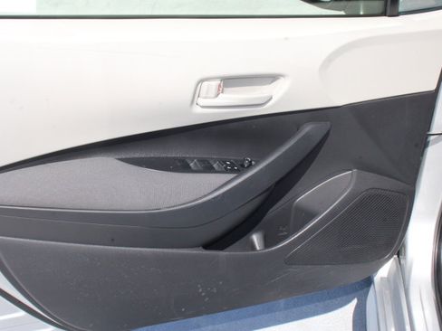 Certified 2026 Toyota Corolla LE w/ LE Premium Package FWD image 10