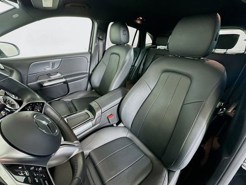 Used 2025 Mercedes-Benz GLA 250 image 13