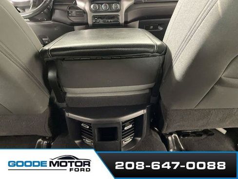 Used 2024 RAM 2500 Big Horn AWD/4WD image 19