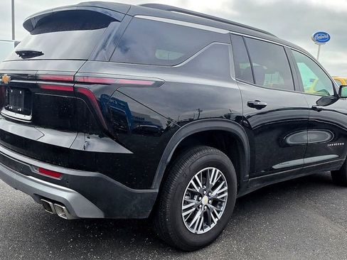Used 2026 Chevrolet Traverse LT AWD/4WD image 12