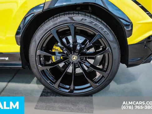 Used 2023 Lamborghini Urus S AWD/4WD image 11