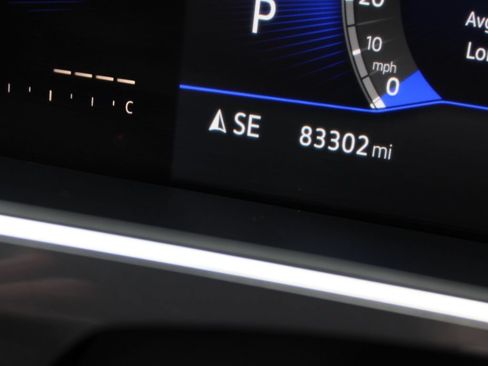 Used 2022 Volkswagen Tiguan SE AWD/4WD image 16