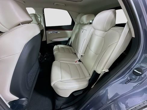 New 2026 Genesis GV70 2.5T Advanced AWD/4WD image 17